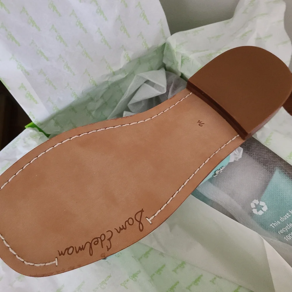 NEW IN BOX Sam Edelman Haydee sandals in Rio Blue color Size 7.5